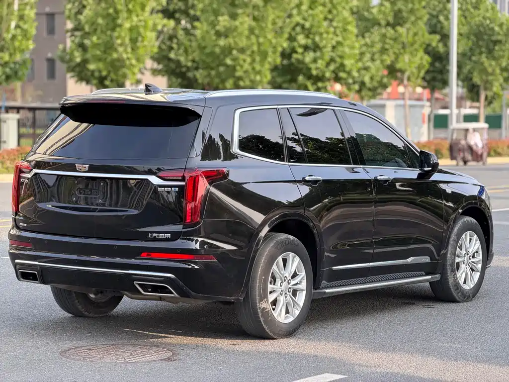 Cadillac XT6 2.0 T 6-seat 4 WD Style