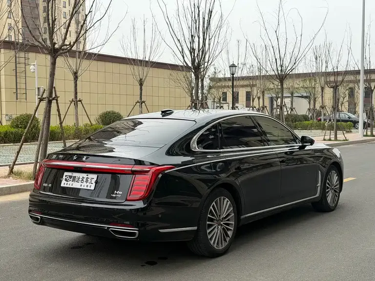 Hongqi H9 2.0 T Connected Flagship