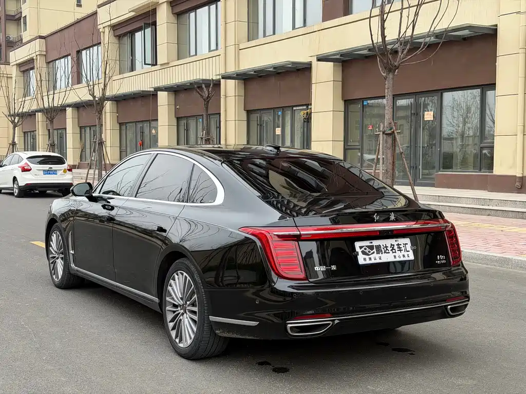 Hongqi H9 2.0 T Connected Flagship