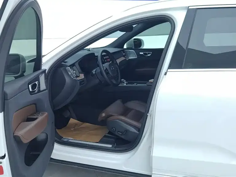 Volvo XC60 PHEV PHEV Hybrid Long Range 4 WD Smart Grace Luxury