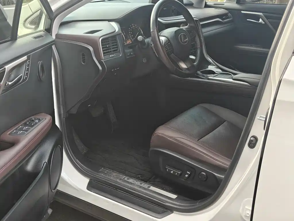 Lexus RX 300 4 WD Elegant CN-VI