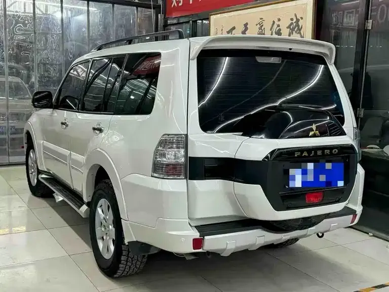 Mitsubishi Pajero (Import) 3.0 L Auto Standard