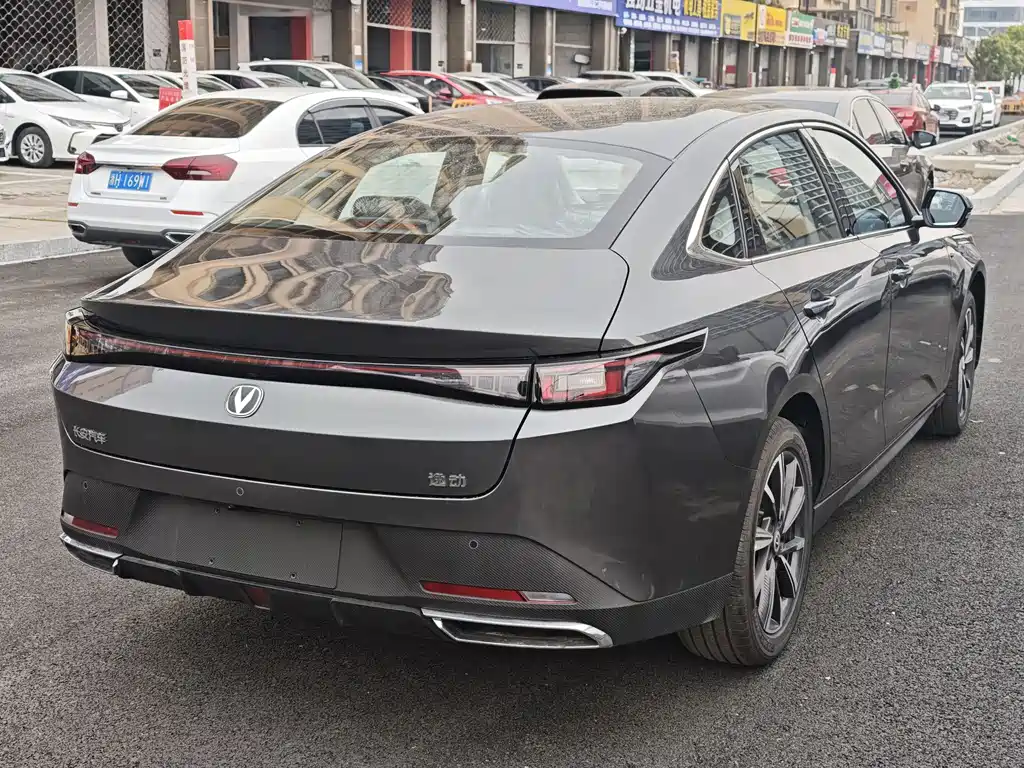 Eado Blue Whale 1.5 T 500 Bar Distinguished