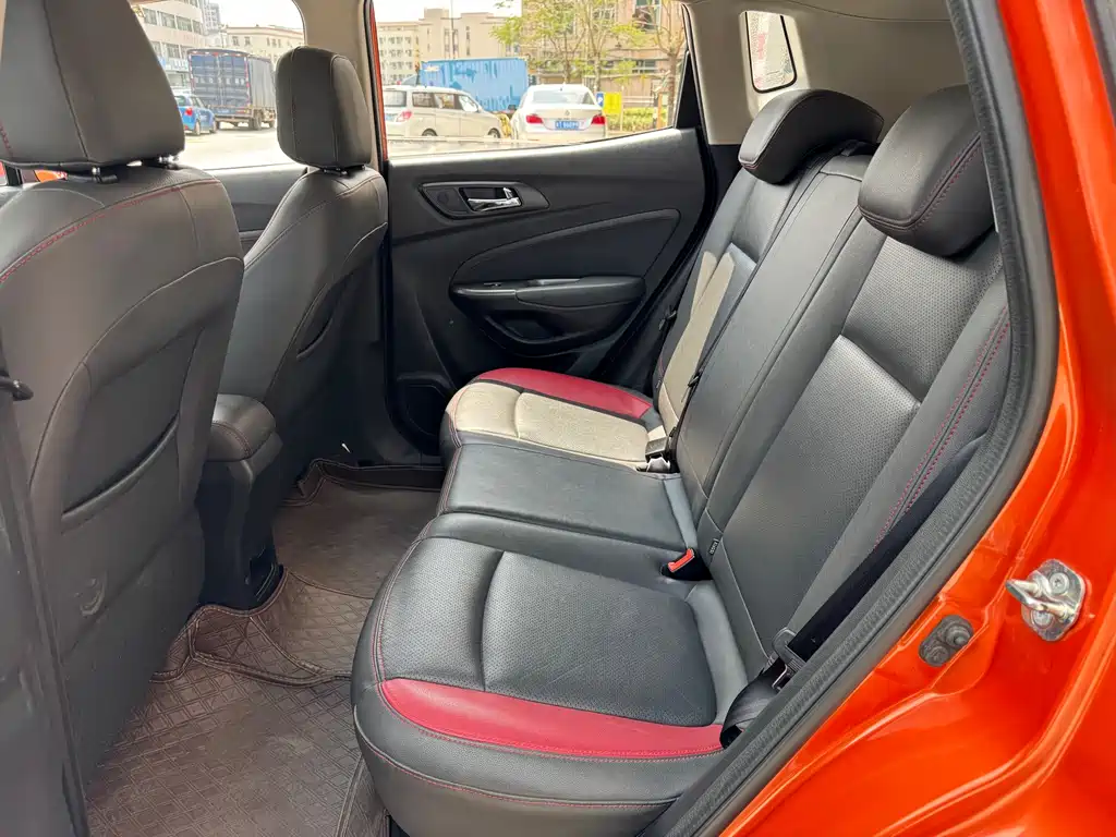 Changan CS15 1.5 L Auto Fashion