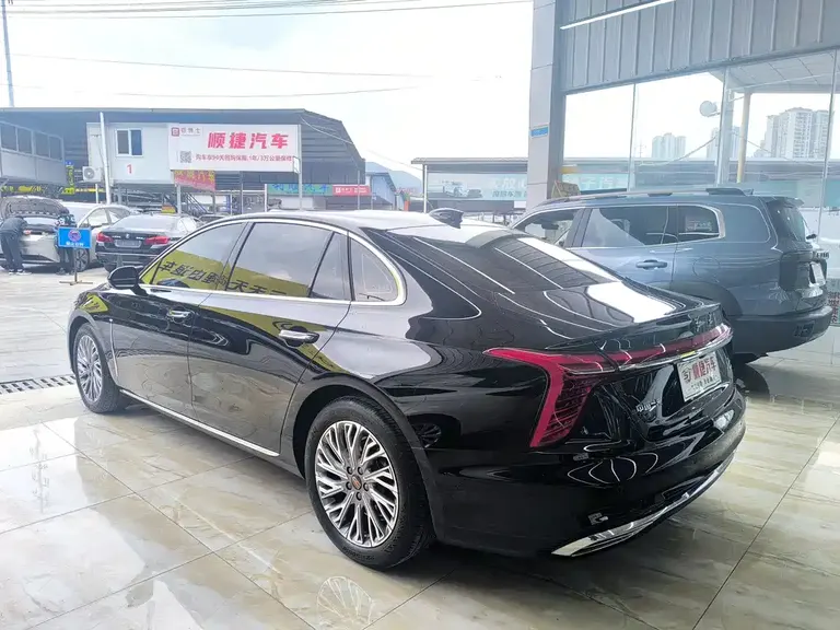 Hongqi H5 2.0 T Auto Connected Flagship