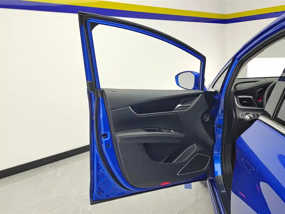 Song MAX 1.5 T Auto Connected Elite 7-seat