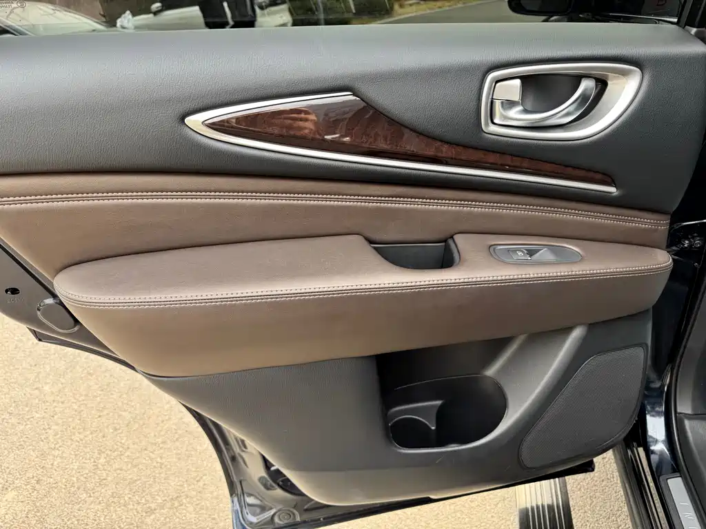Infiniti QX60 (Import) 2.5 S C Hybrid 2 WD Outstanding CN-V