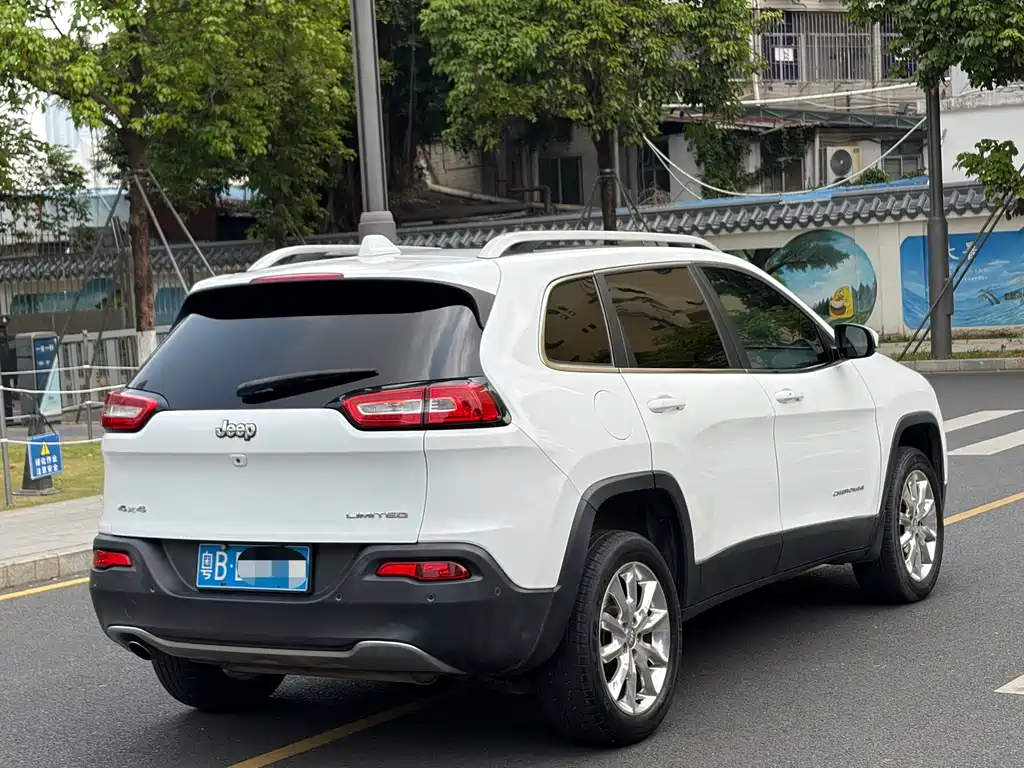 Cherokee (Import) 自由光进口 2014款 2.4 L 精锐版
