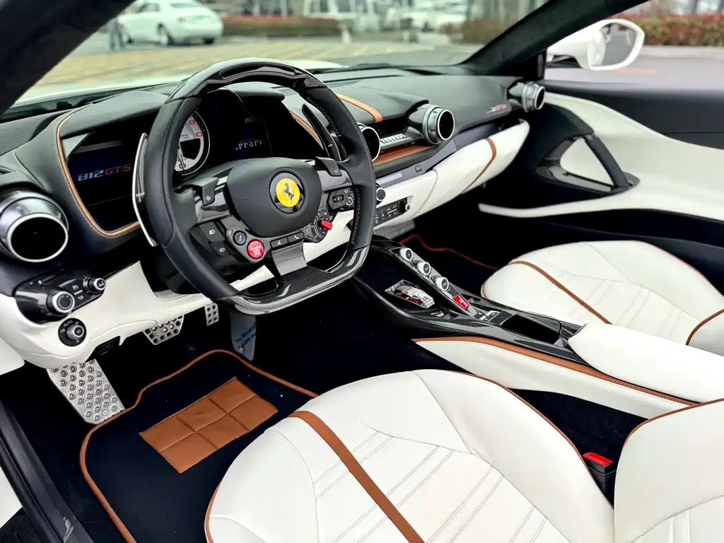Ferrari 812 6.5 L GTS