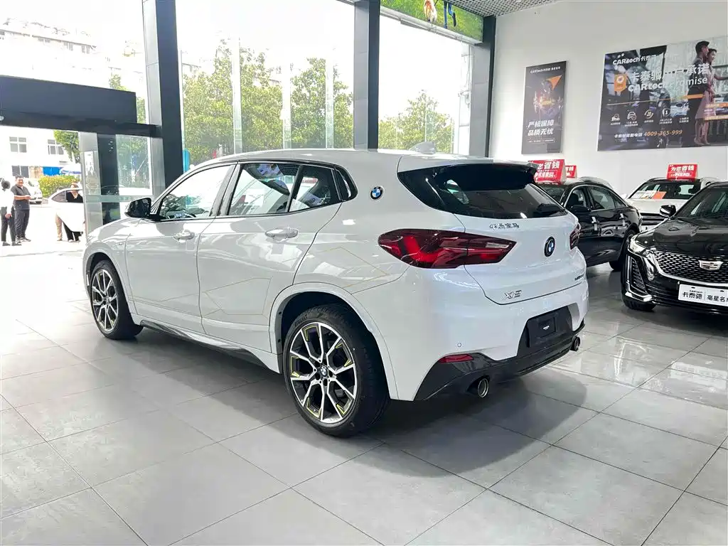 BMW X2 xDrive 25 i Radiant