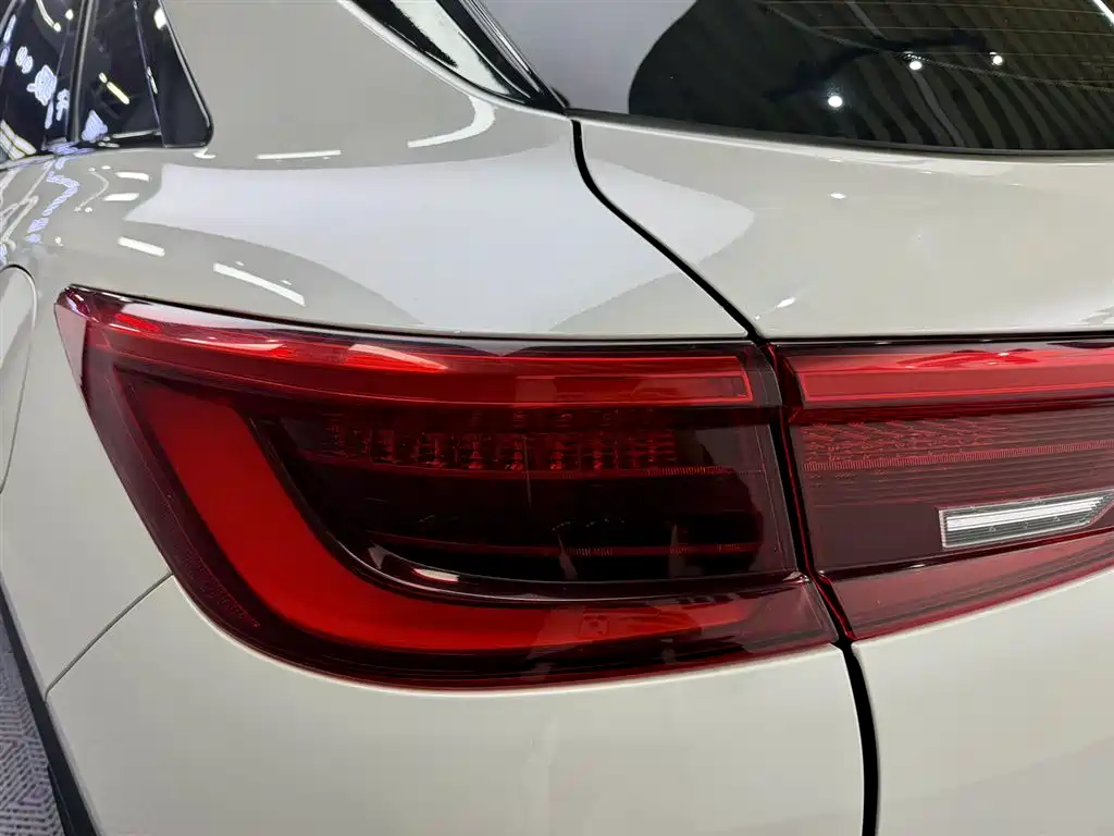 Infiniti QX50 2.0 T 4 WD Intelligent