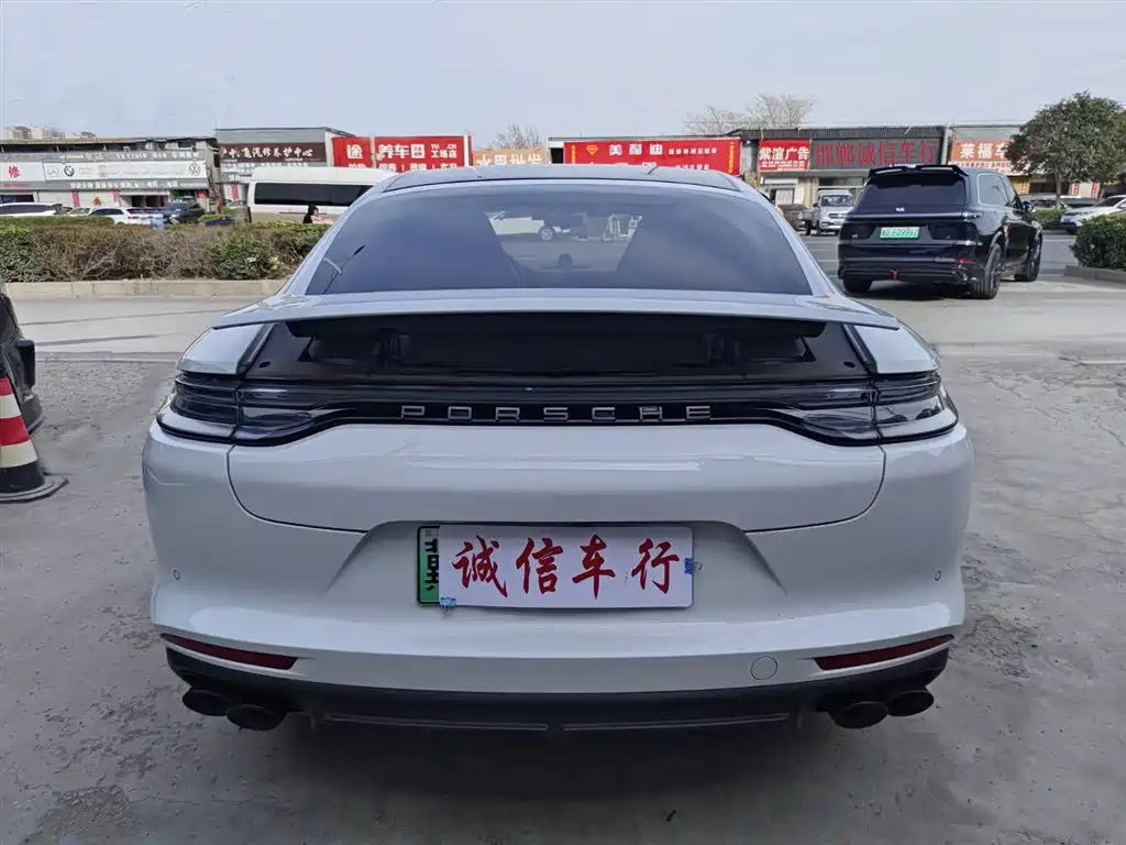 Panamera NEV Panamera 4 E-Hybrid Platinum 2.9 T