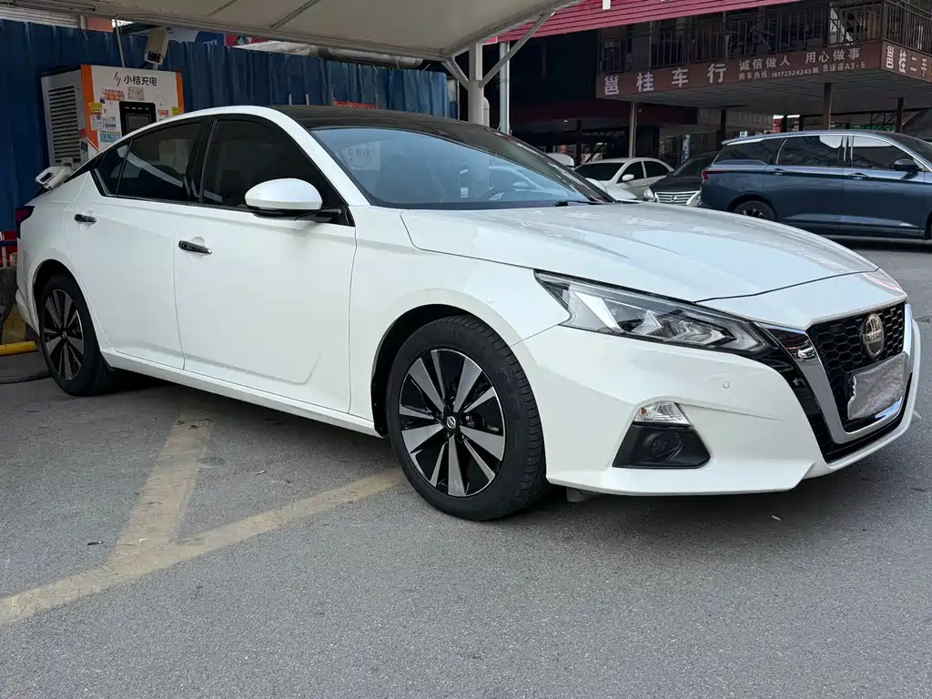Teana Facelift 2.0 T XL Upper AD1 Smart Enjoyment Navigator