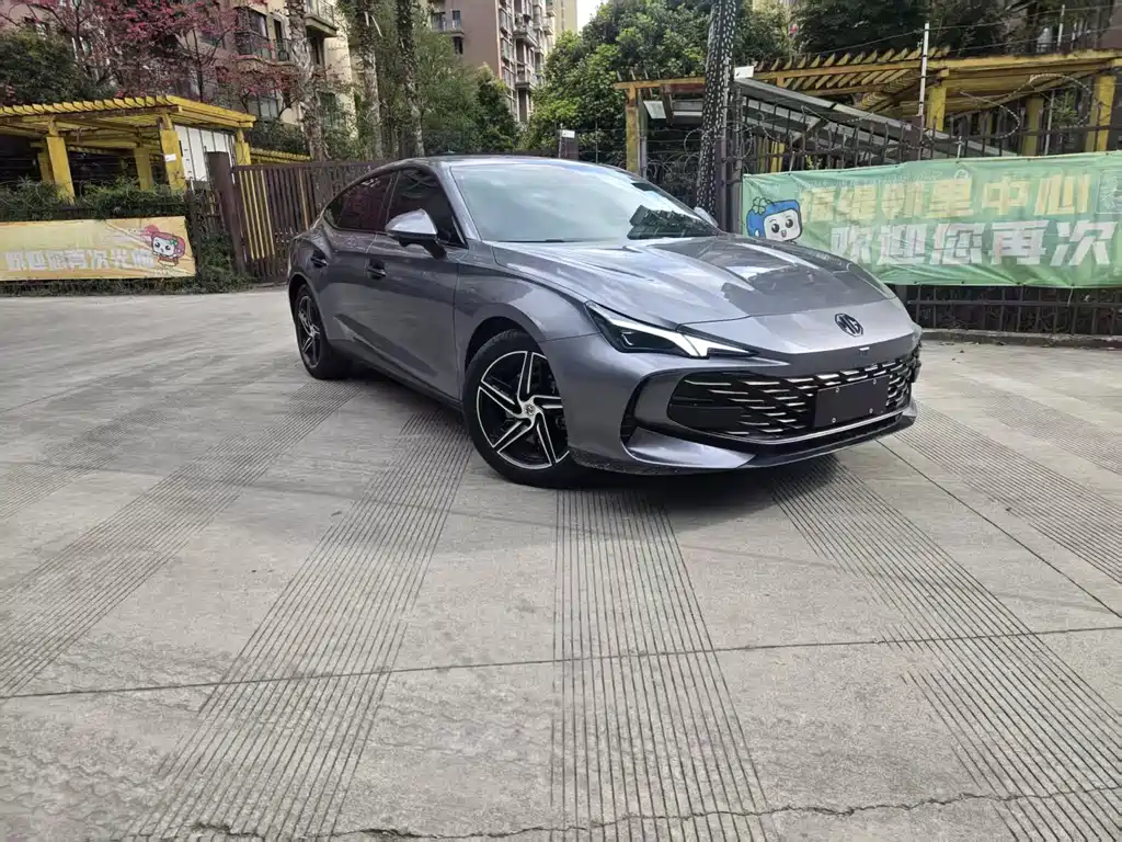 MG7 1.5 T DCT Supreme Beauty Luxury