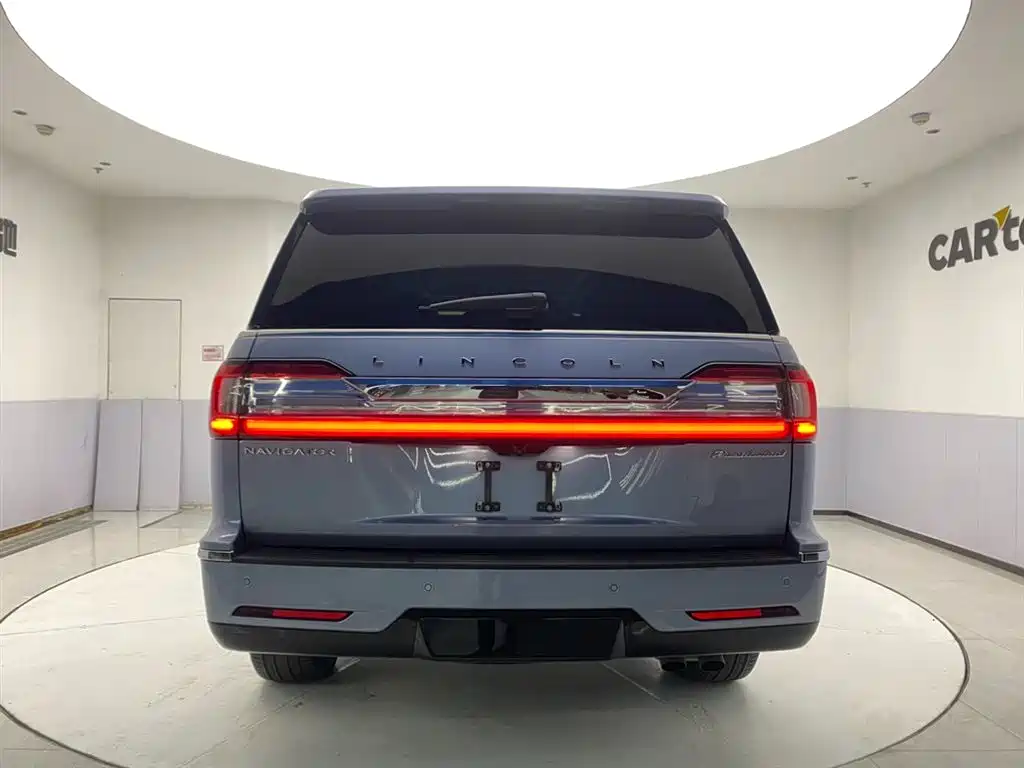 Navigator 3.5 T President Series