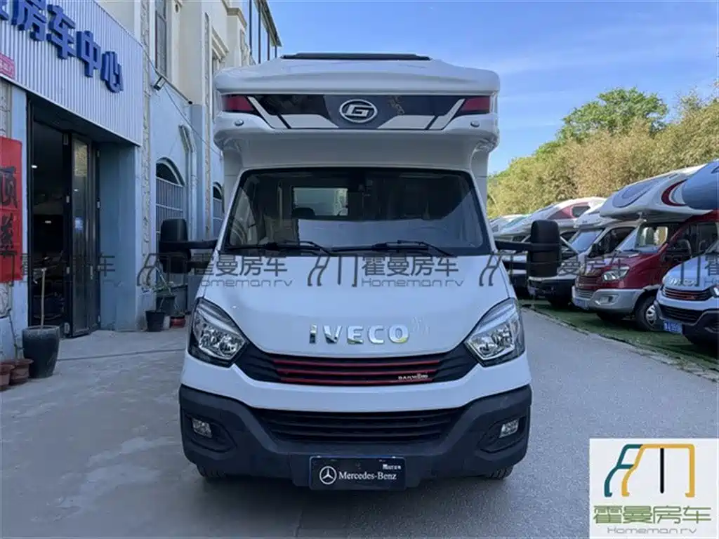 Jinguan Bingo c Iveco Euro Victory RV