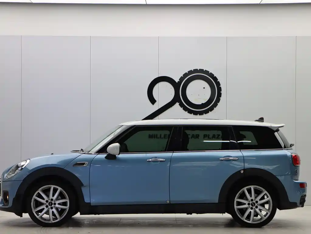 MINI CLUBMAN Facelift 1.5 T COOPER Connoisseur
