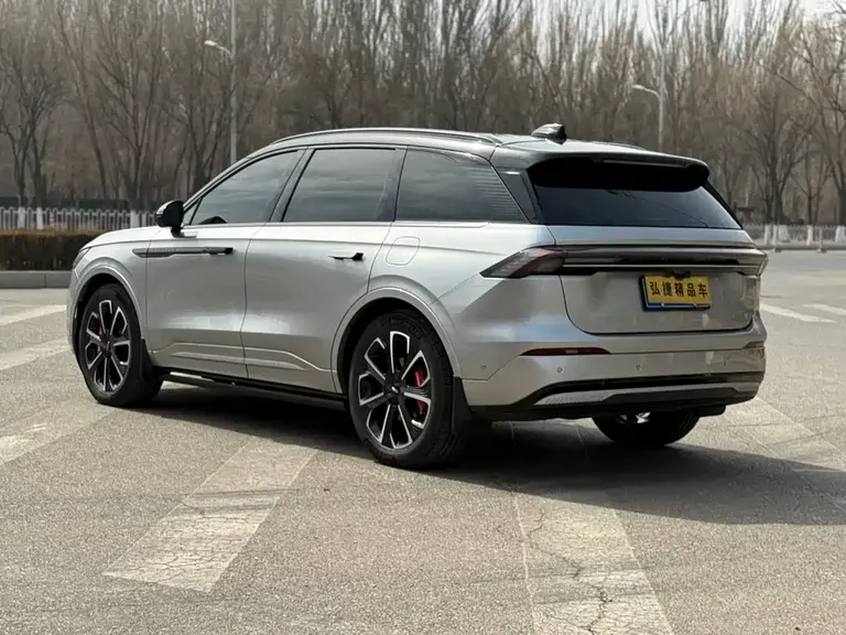 Lincoln Nautilus 2.0 T 4 WD Supreme Wise Hybrid