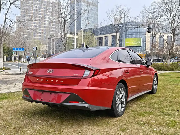 Hyundai Sonata 270 TGDi DCT GL Leading