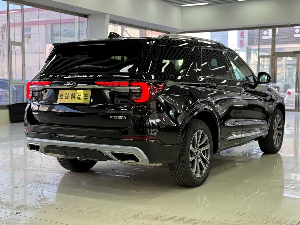 Explorer 2.3 T EcoBoost 4 WD Cross 5-seat