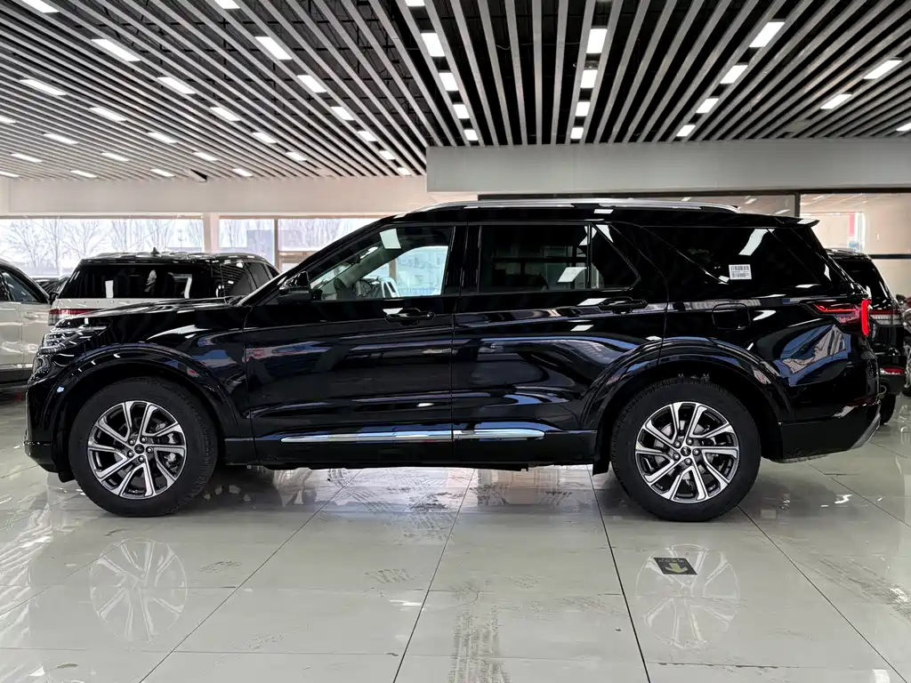 Explorer 2.3 T EcoBoost 4 WD Cross 5-seat