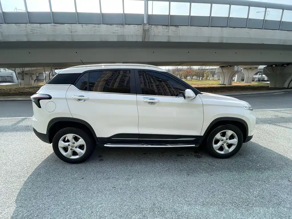 Baojun 510 1.5 L Auto Enjoyment CN-V