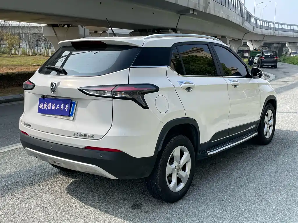 Baojun 510 1.5 L Auto Enjoyment CN-V