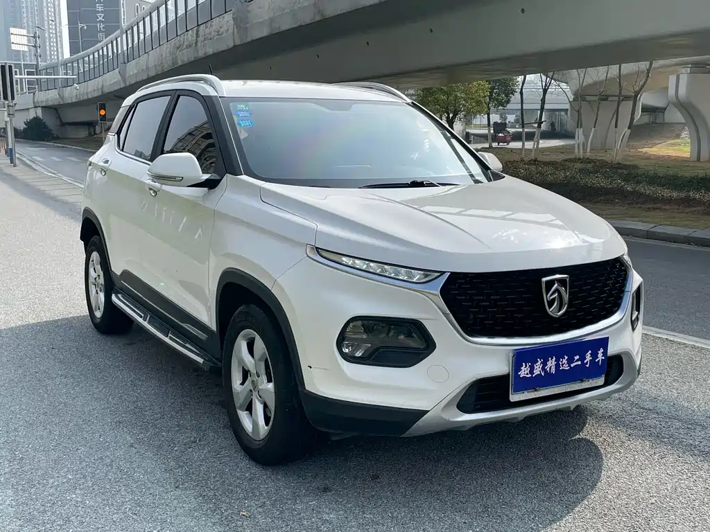 Baojun 510 1.5 L Auto Enjoyment CN-V