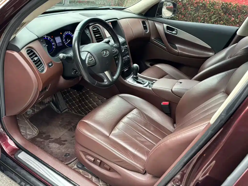 Infiniti QX50 2.5 L Luxury