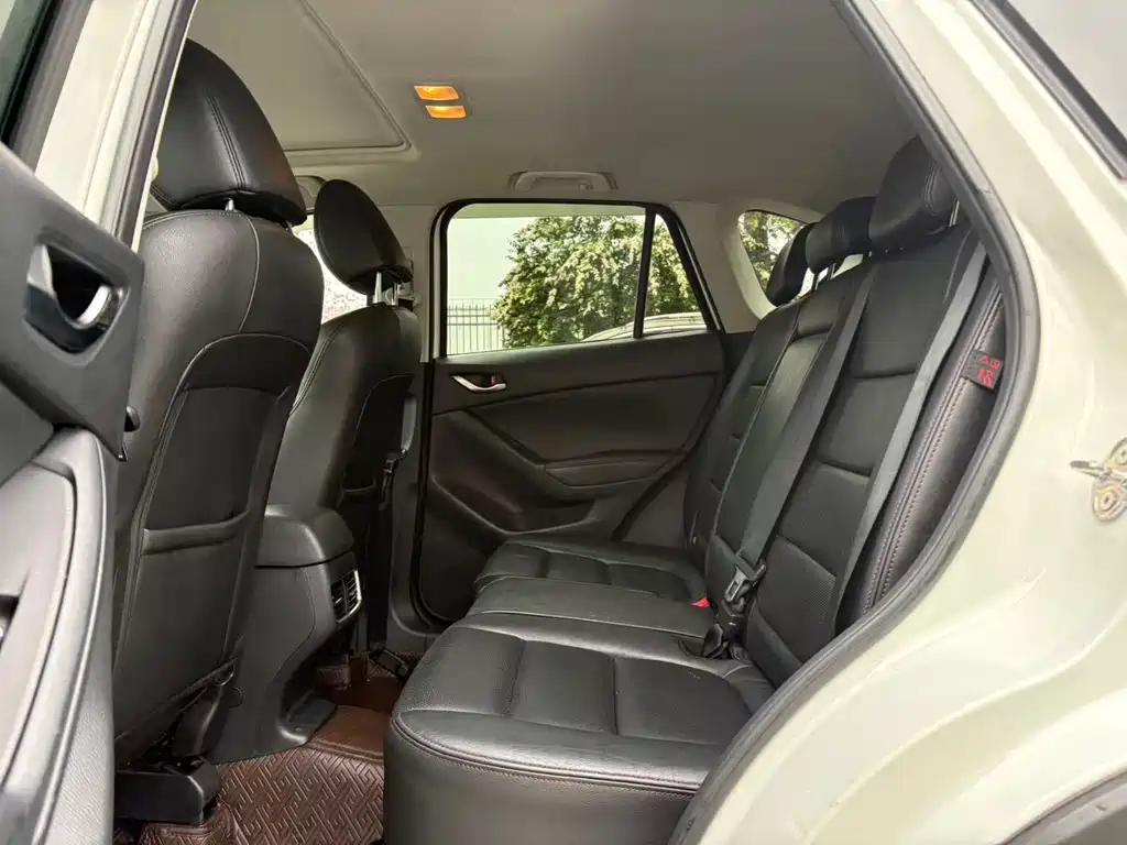 Mazda CX-5 2.0 L Auto 4 WD Luxury