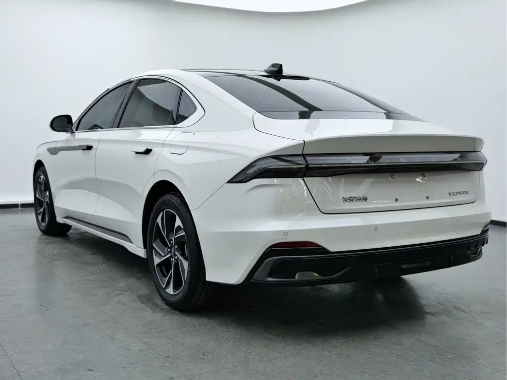 Lincoln Z Facelift i Cool Premium