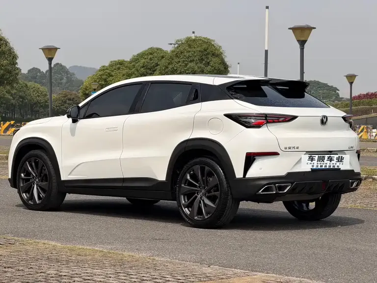 Changan UNI-T 1.5 T Distinguished