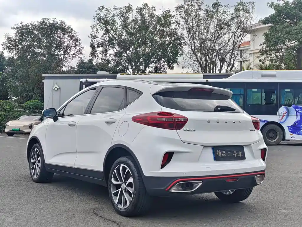 Emgrand GS 1.4 T CVT Elegant