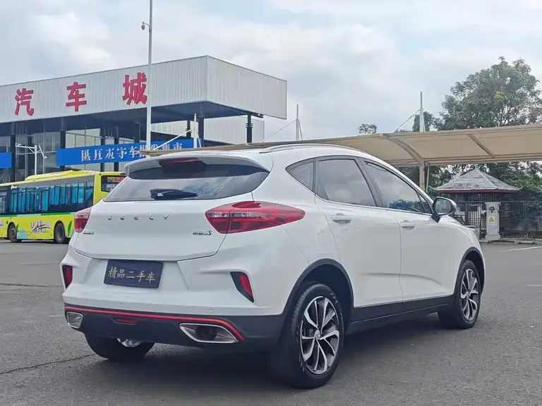Geely Emgrand GS 1.4 T CVT Elegant