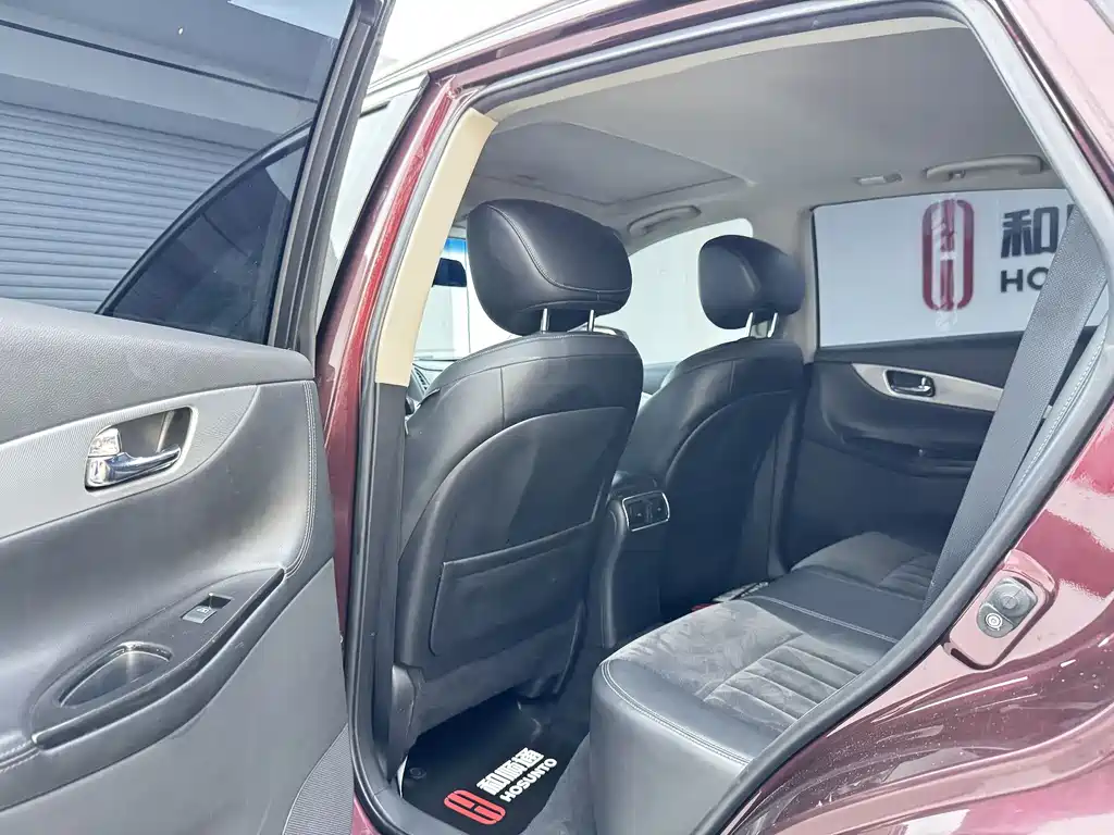 Infiniti QX50 2.5 L Comfort