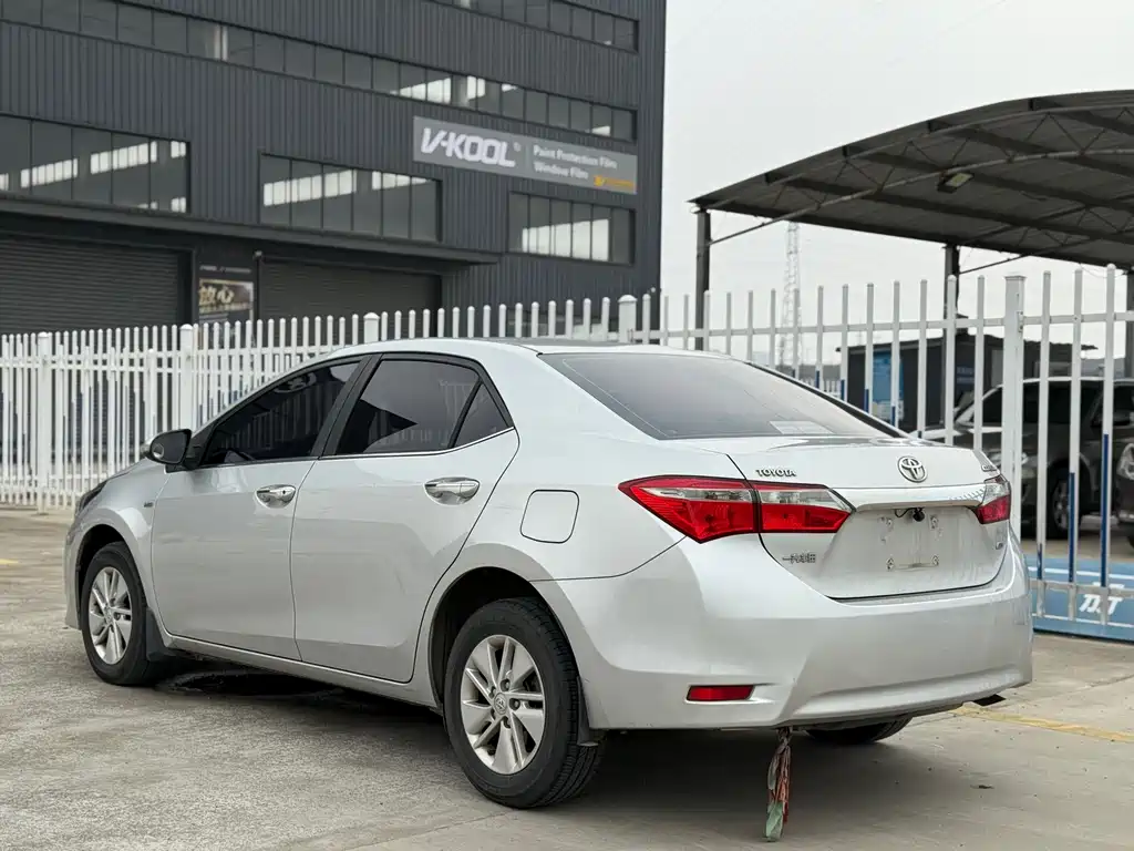 Corolla Facelift 1.6 L S-CVT GL