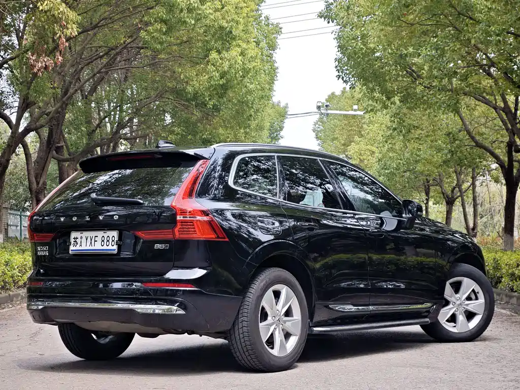 Volvo XC60 B5 4 WD Smart Ease Luxury