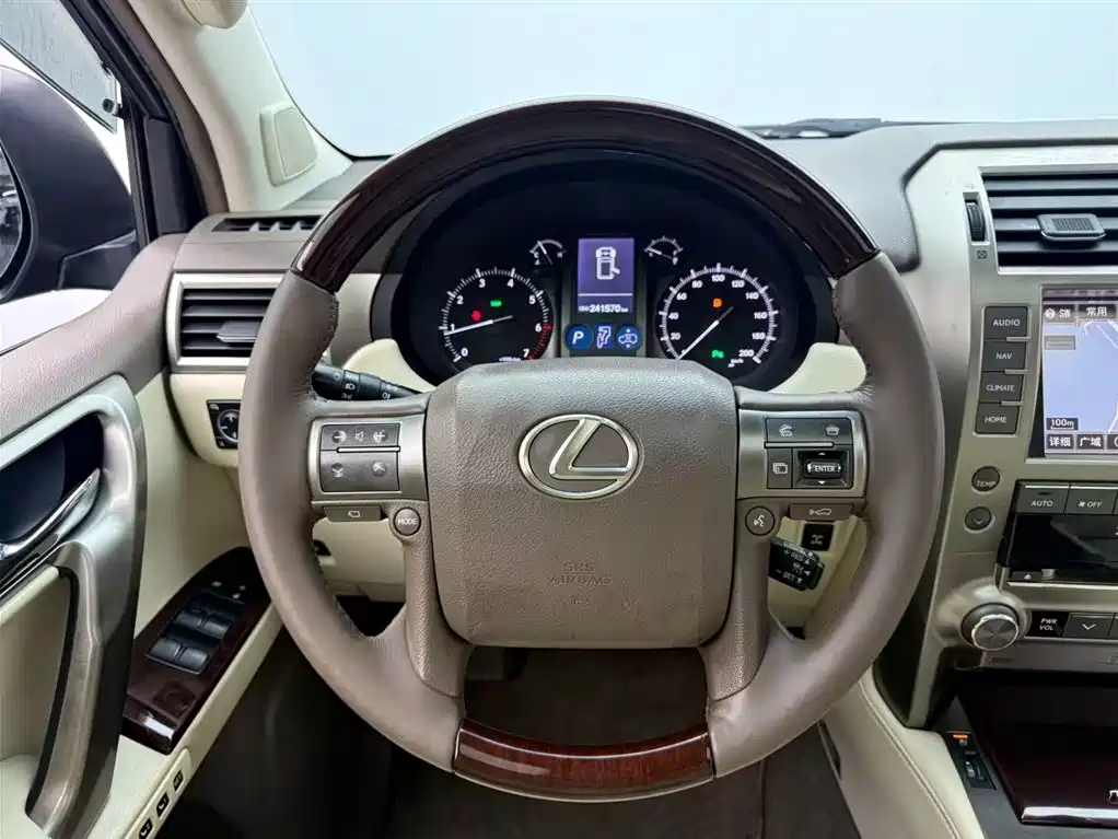 Lexus GX 400 Distinguished