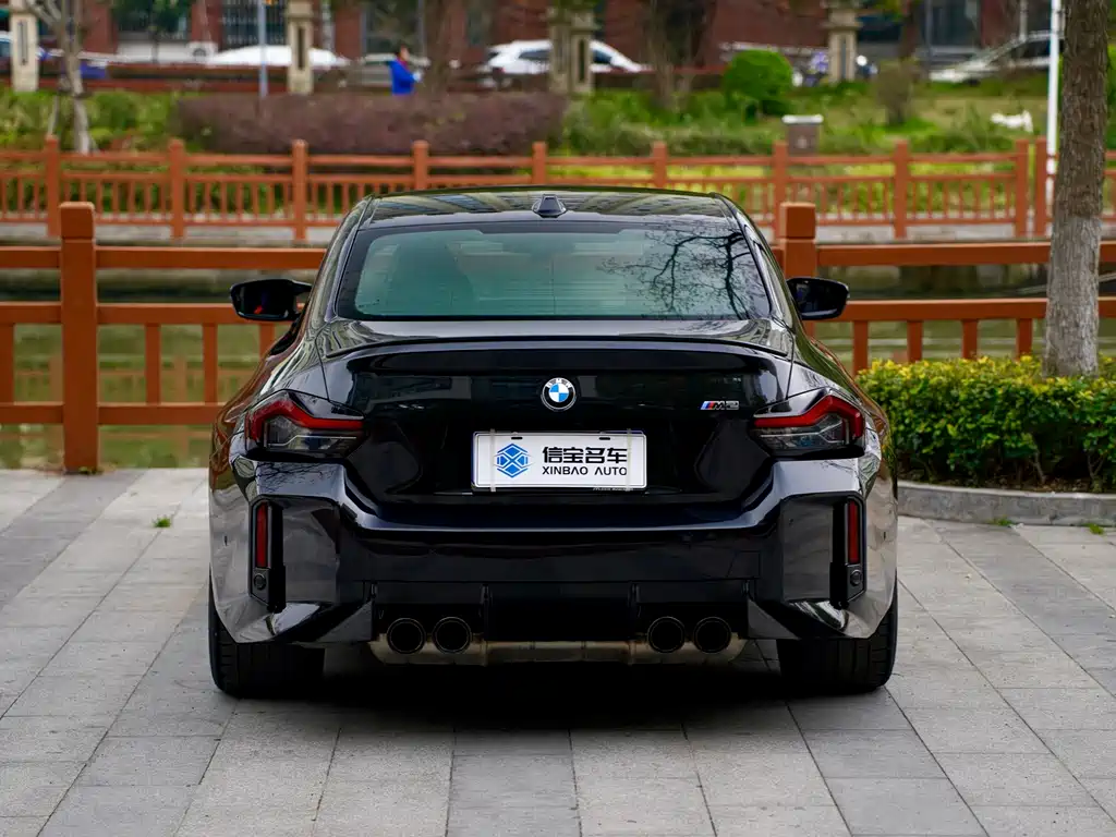 BMW M2