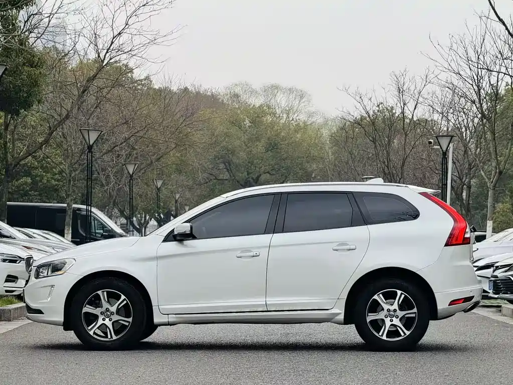 Volvo XC60 (Import) T5 Smart Ease