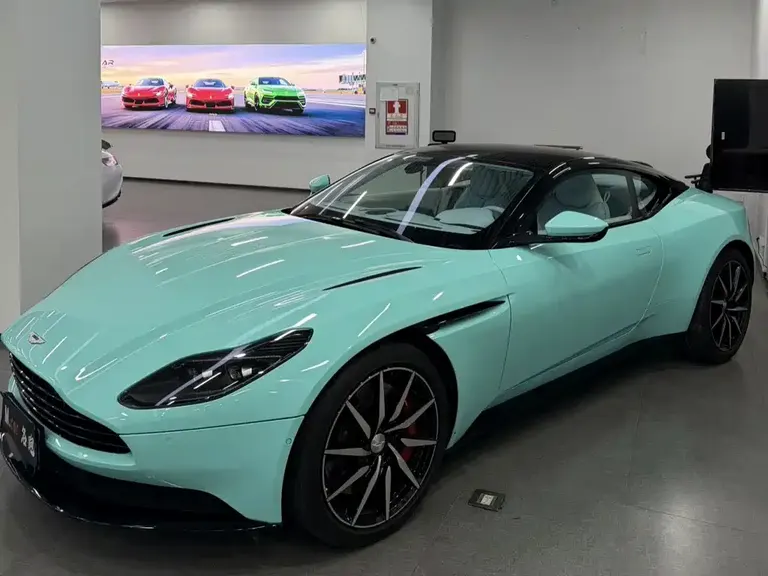 Aston Martin DB11 4.0 T V8