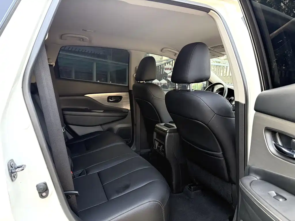 Murano 2.5 L XE 2 WD Elite