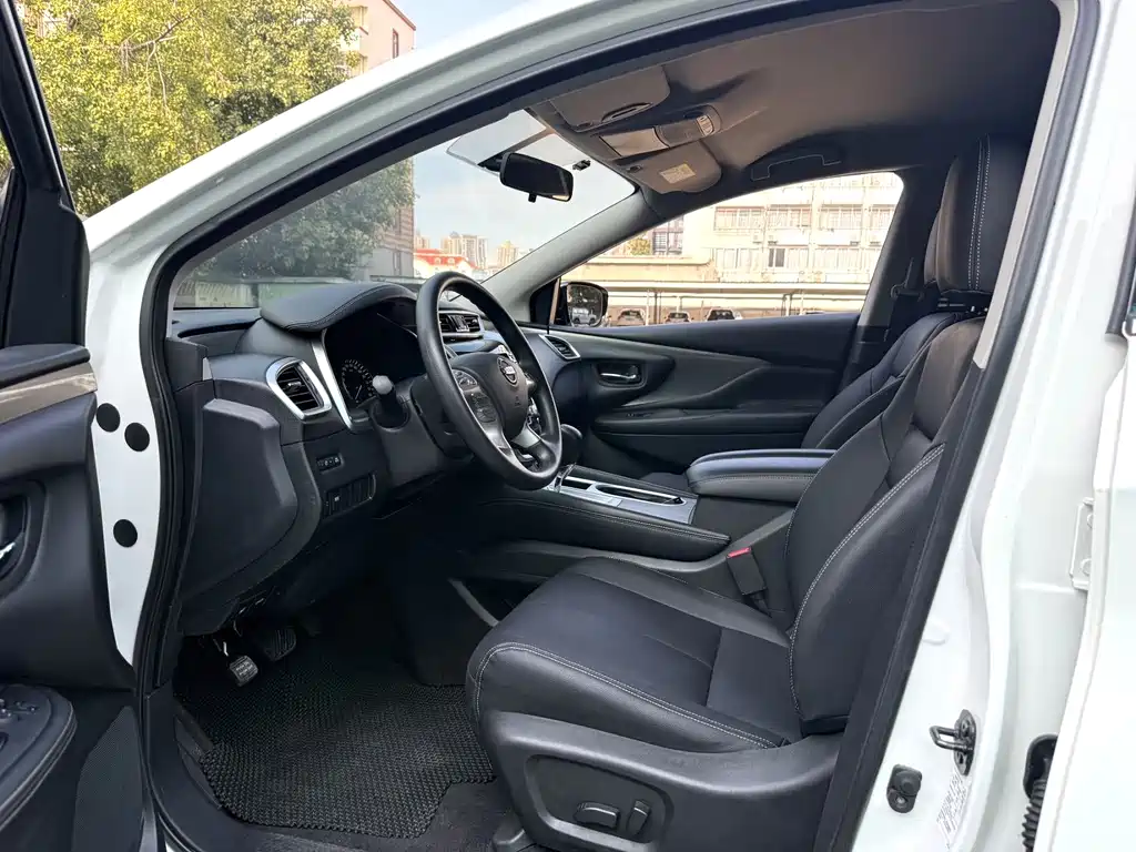 Murano 2.5 L XE 2 WD Elite