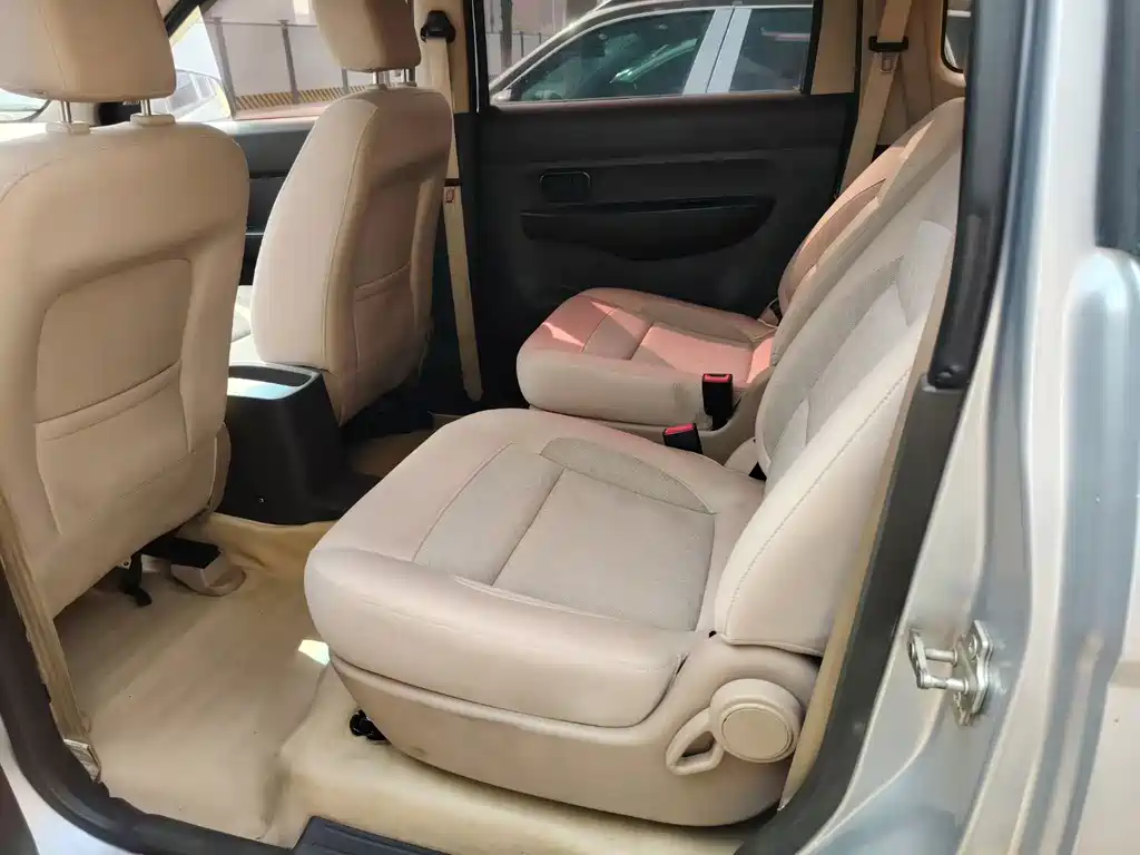 Wuling Hongguang 1.5 L S Standard
