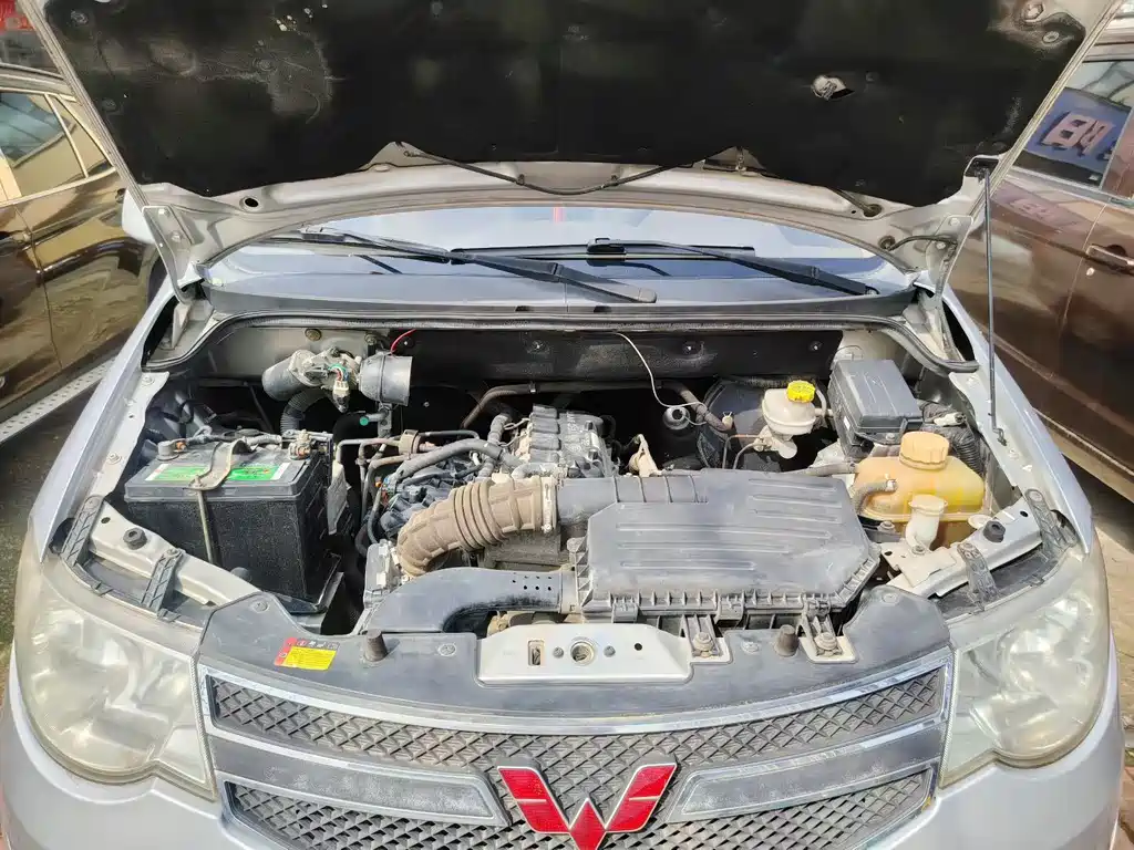 Wuling Hongguang 1.5 L S Standard
