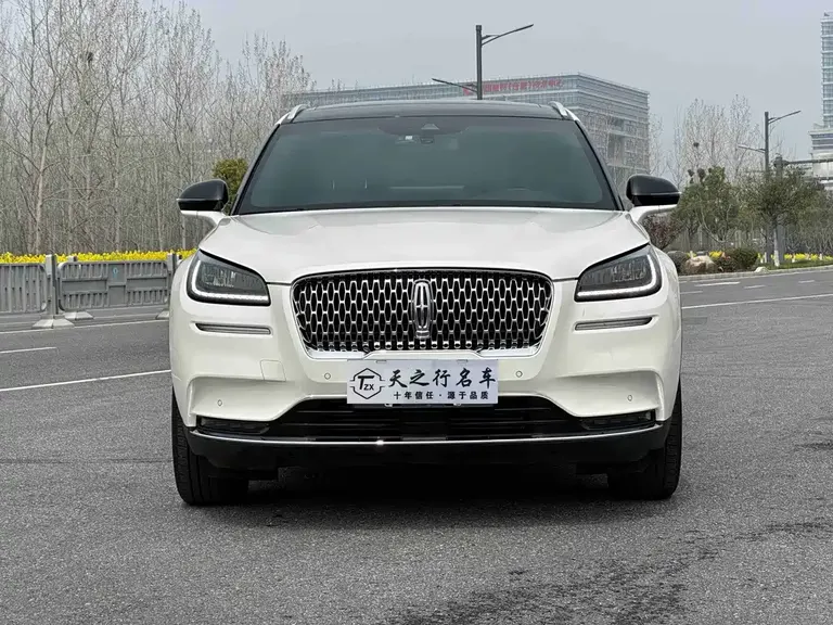 Lincoln Corsair 2.0 T 2 WD Graceful
