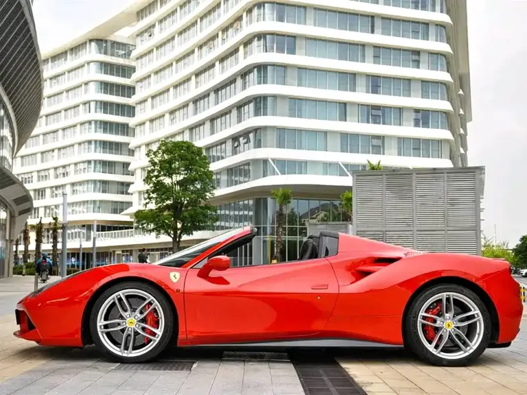 Ferrari 488 488 Spider