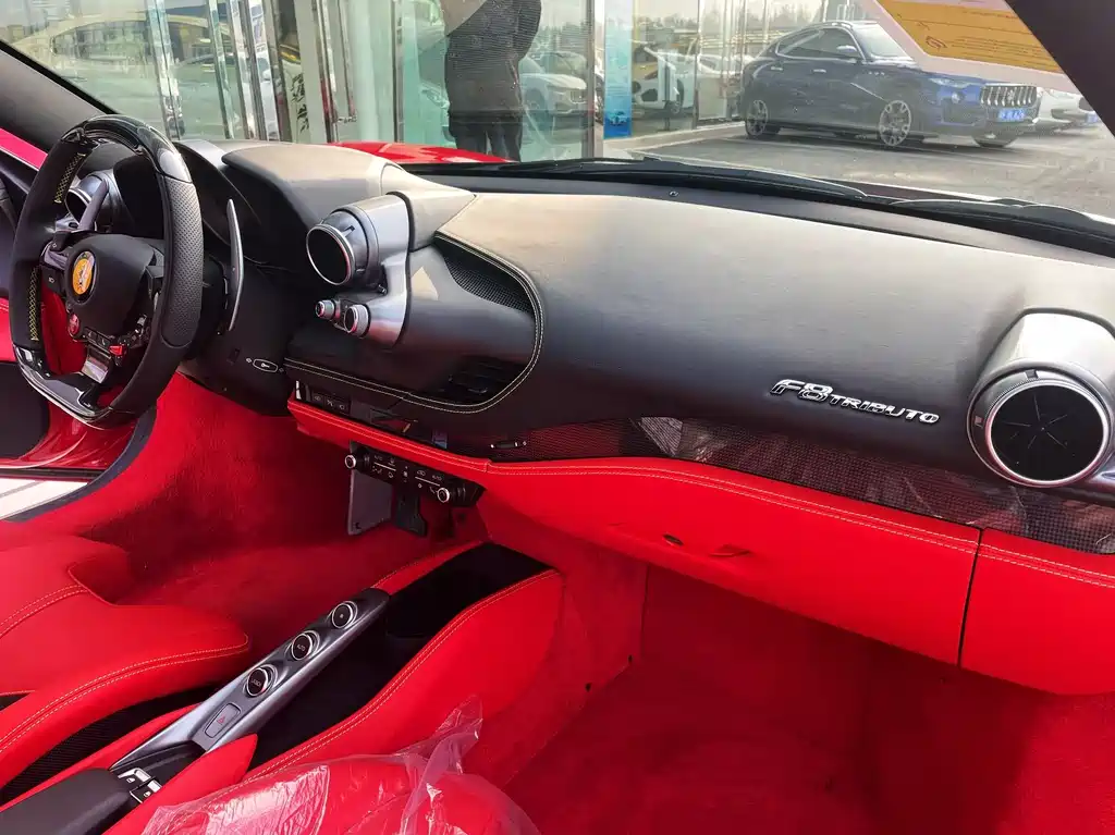 Ferrari F8 Tributo 3.9 T V8