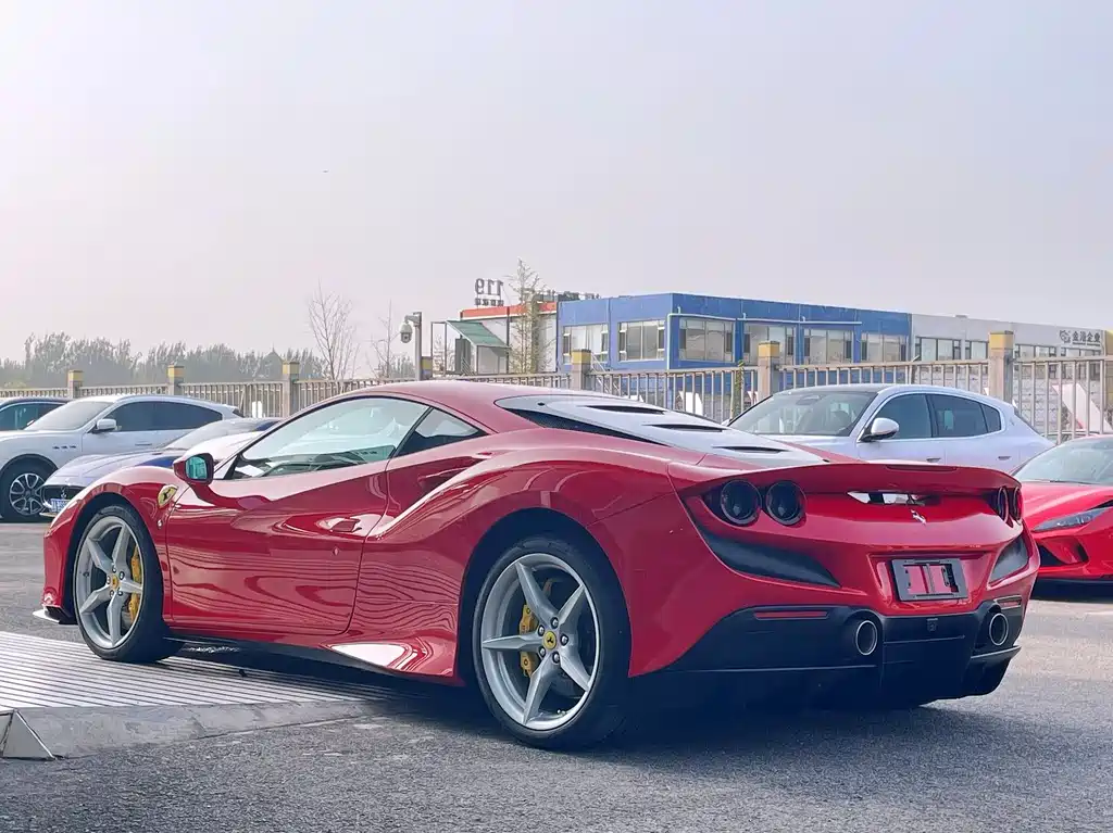Ferrari F8 Tributo 3.9 T V8