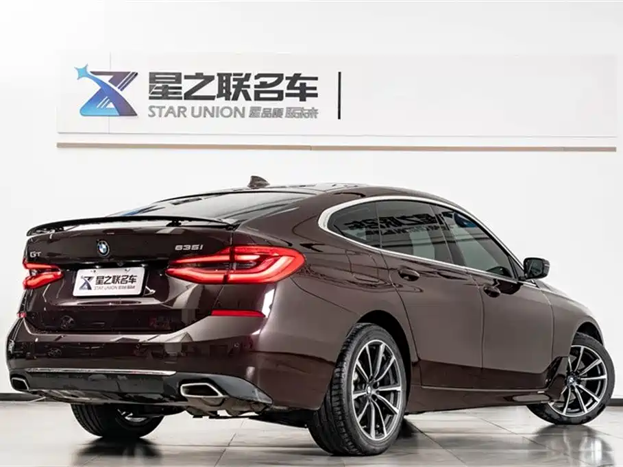 BMW 6 Series GT 630 i Luxury Design Package
